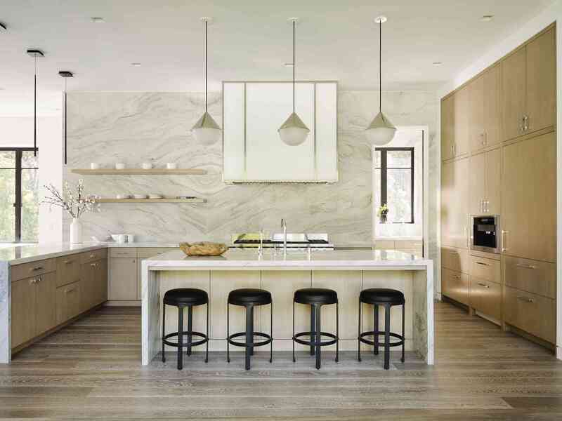 A stylish, modern kitchen with well-aligned base cabinets