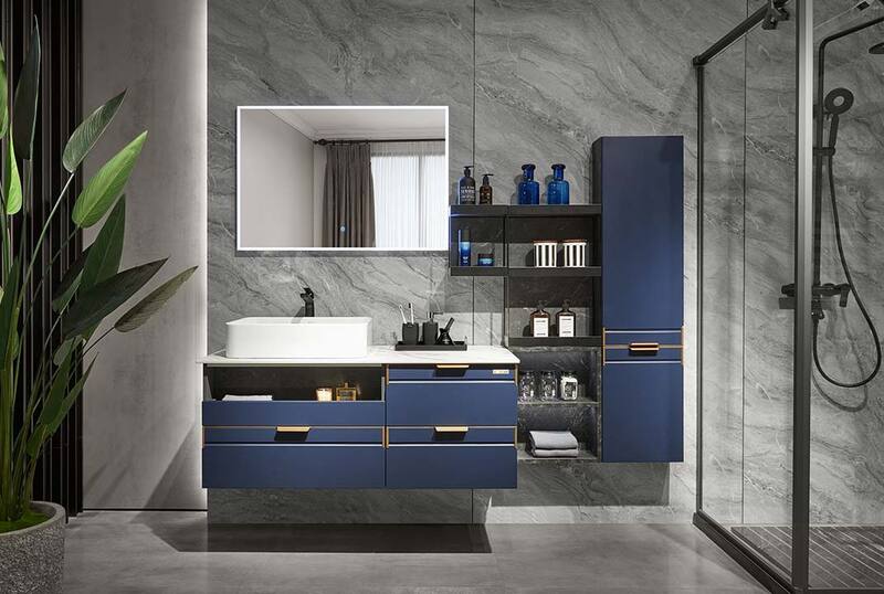 A contemporary bathroom showcasing an open shelving cabinet