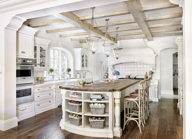 Country style kitchen island