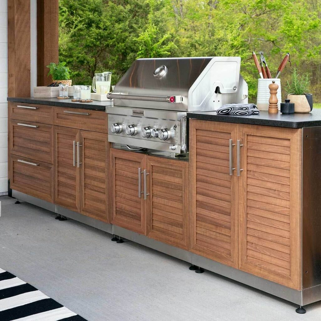 Durable outdoor kitchen cabinets showcasing moisture-resistant materials for lasting performance