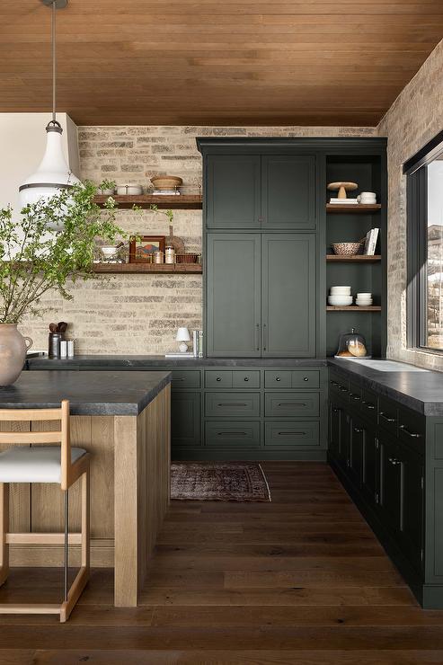 Deep green kitchen cabinet colors bringing premium aesthetics to hospitality builds