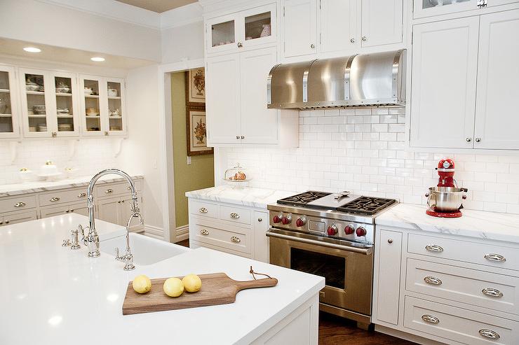 Classic white kitchen cabinet colors used in rental apartments for a timeless look