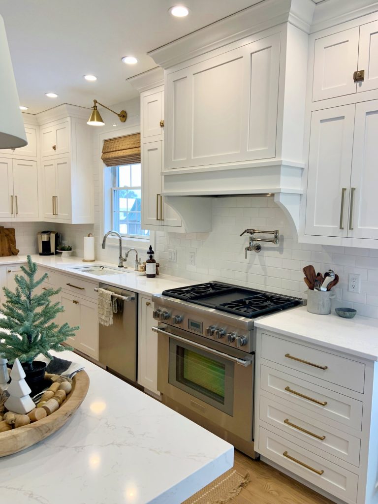 American custom face-frame upscale kitchen cabinets with inset door construction