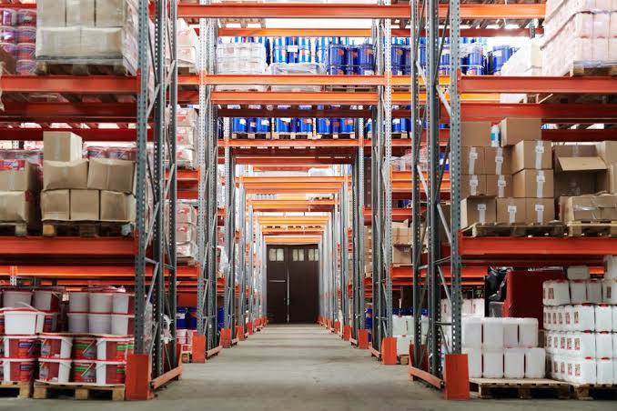 In-stock cabinet inventory supporting genuinely fast cabinet lead times
